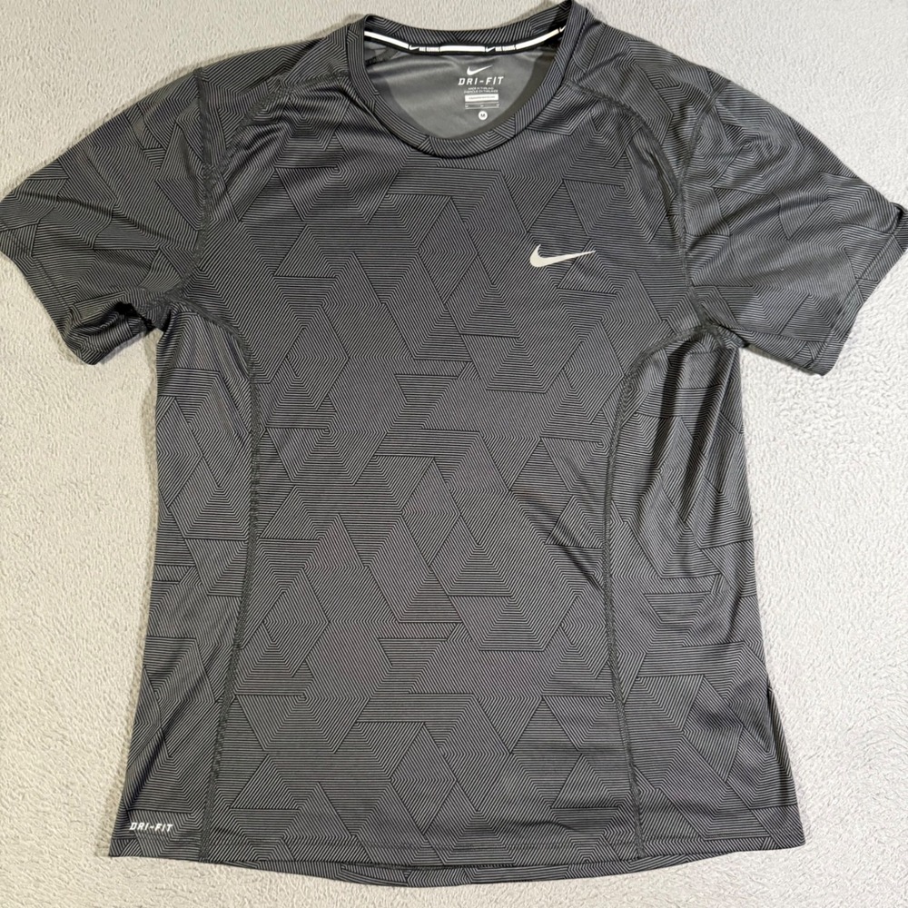 Nike Dri-FIT Running T-Shirt Men's Gray Geometric Athletic Top Size Medium
